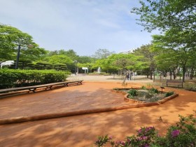 부산 연제구, 토곡공원에 '맨발 황톳길' 조성